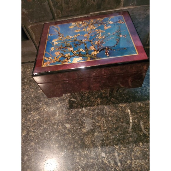 NEW IN BOX! Vintage Collectable Van Gogh San Francisco Music Box Co Jewelry Box - Picture 6 of 15